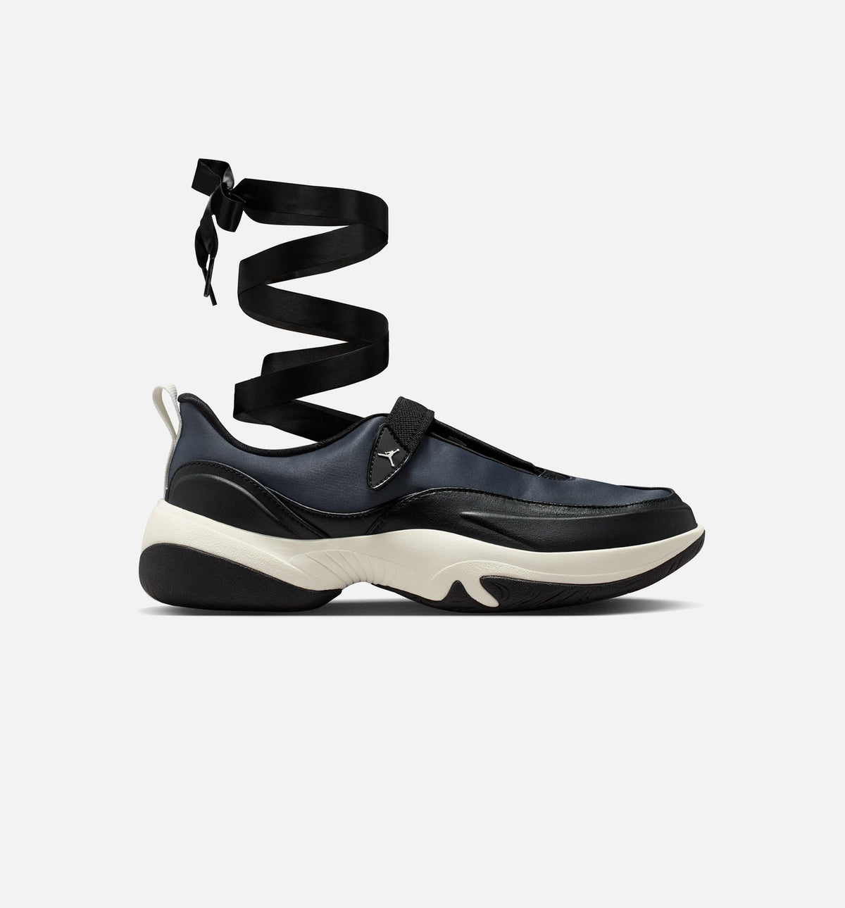 Air Jordan Pointe Womens Lifestyle Shoe - Black/Sail