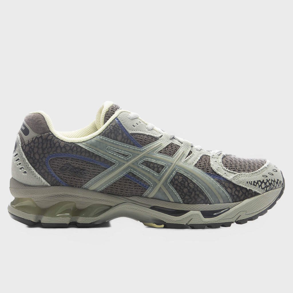 Gel-Nimbus 10.1 - Canteen/Abbey Stone