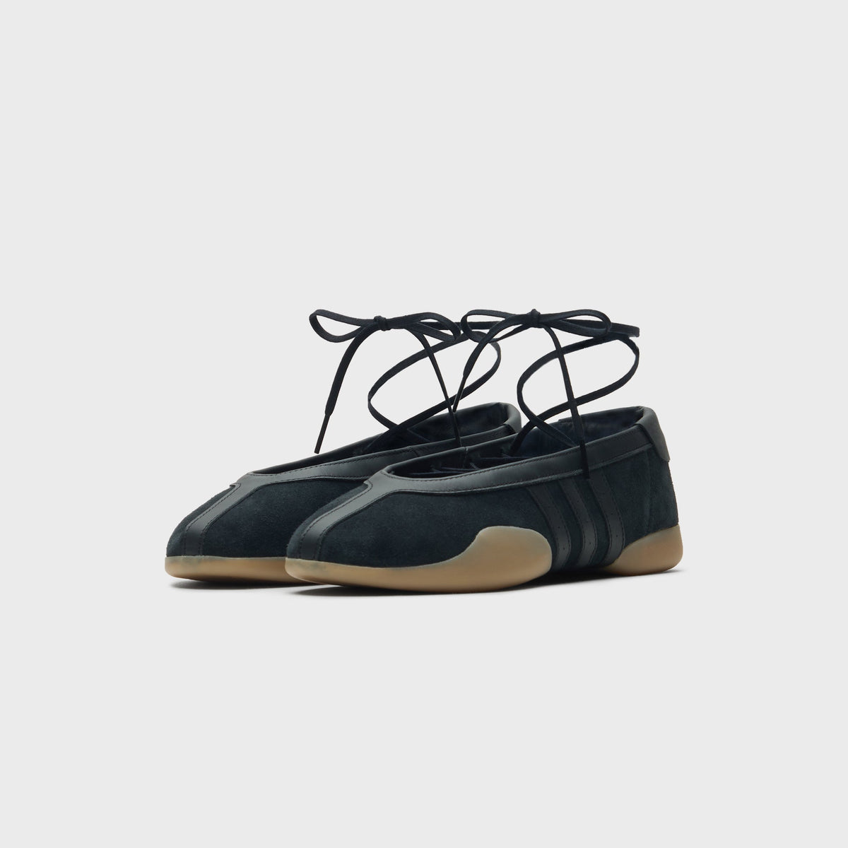 adidas WMNS Taekwondo Mei Ballet - Core Black / Cloud White / Gum