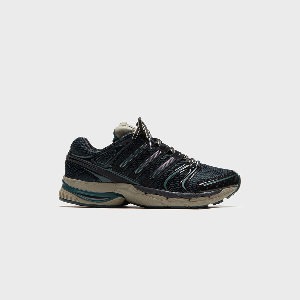 adidas Adistar Control 5 - Cloud White / Core Black / Aurora Ivy