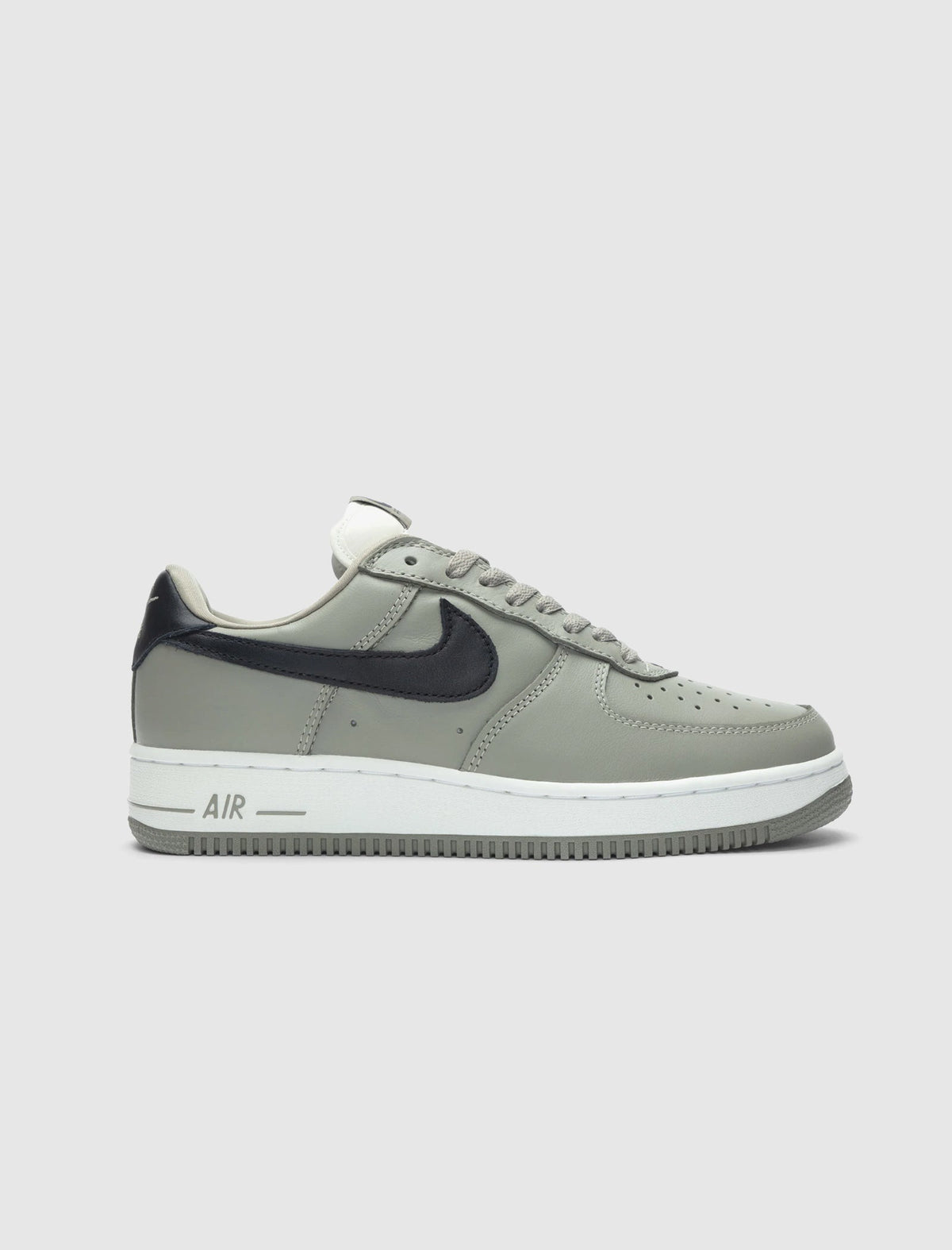 NIKE AIR FORCE 1 "ARMY"