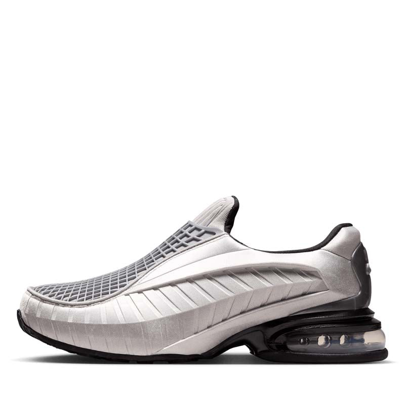 Women's Nike Air Max Dolce - Metallic Silver/Black