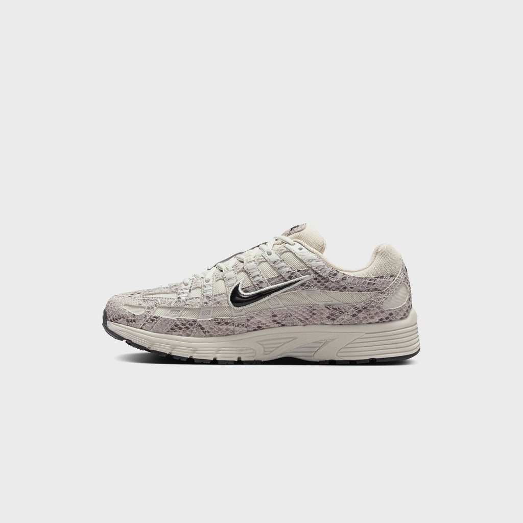 Nike WMNS P-6000 SE - Light Bone / Black