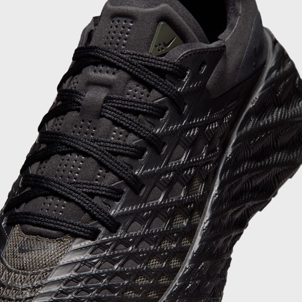 Nike Ava Edge - Black / College Grey / Newsprint