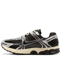 Nike Zoom Vomero 5 - Black/Chrome