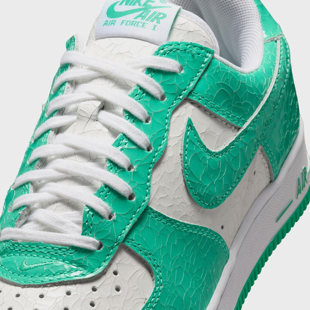Nike Air Force 1 '01 Cracked Leather - Menta / White