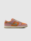 DUNK LOW PRO SB "RED STARDUST"