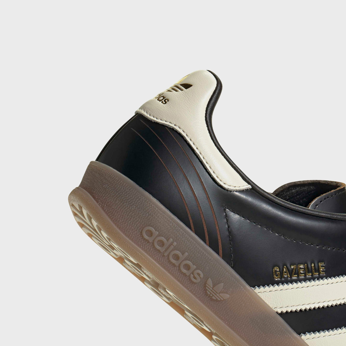 adidas Gazelle Indoor - Core Black / Cream White / Gum4