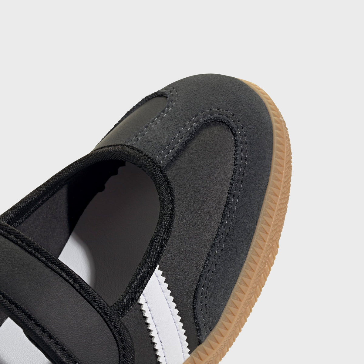 adidas Junior Samba Jane - Core Black / White / Gum 3