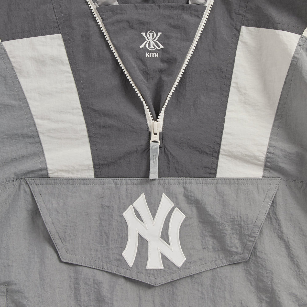 Kith for the New York Yankees Nylon Dante Pullover Jacket - Skyscraper