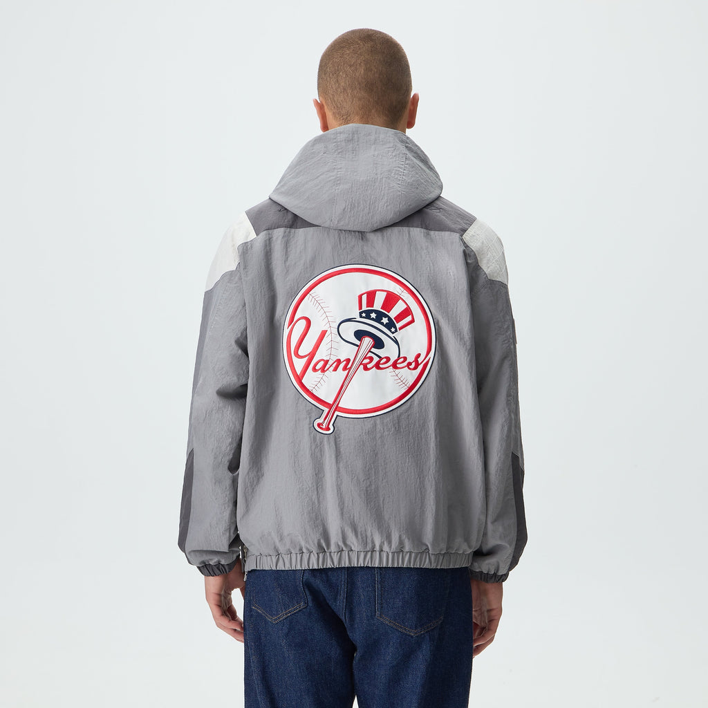 Kith for the New York Yankees Nylon Dante Pullover Jacket - Skyscraper