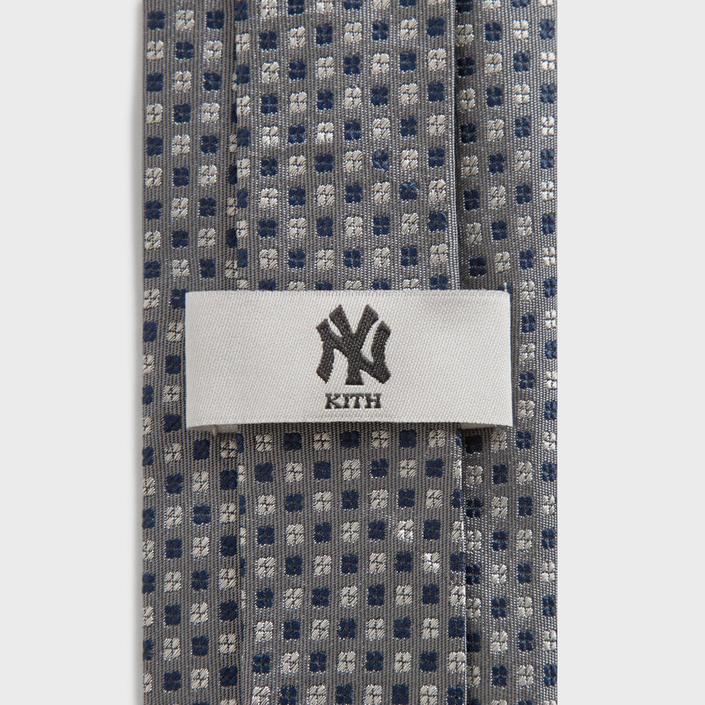 Kith for the New York Yankees Silk Foulard Tie - Skyscraper