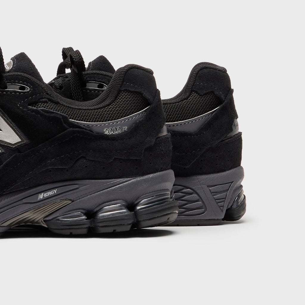 New Balance U2002DX - Black / Magnet