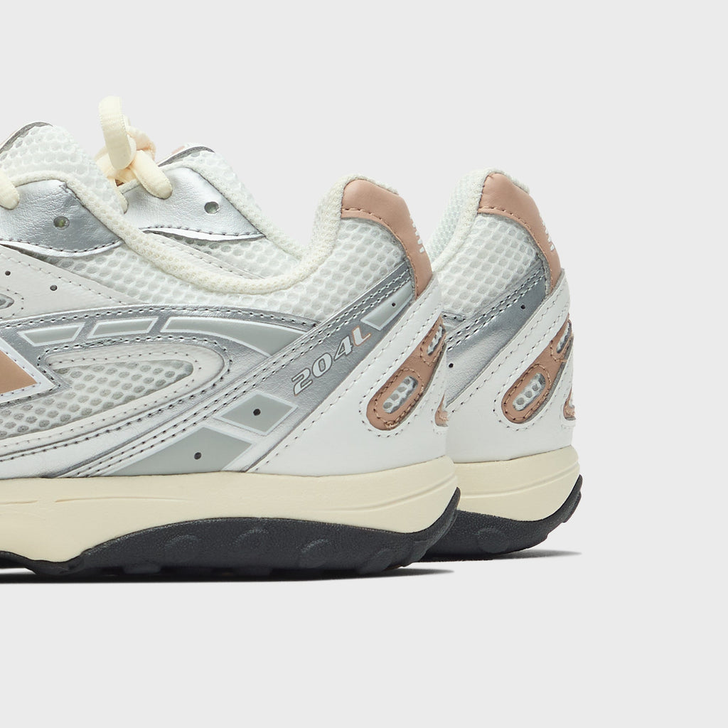New Balance 204L - Silver Metallic / Flat Taupe
