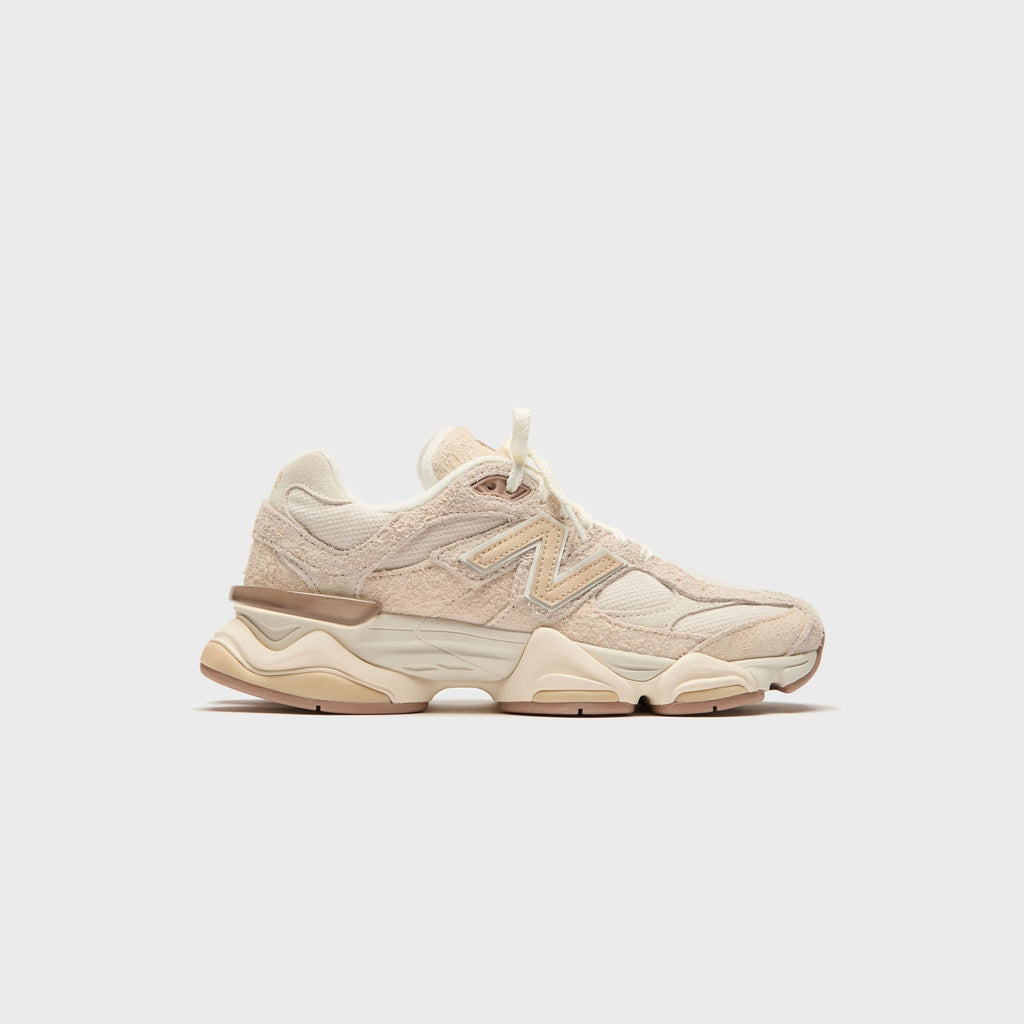 New Balance 9060 - Bisque / Sea Salt