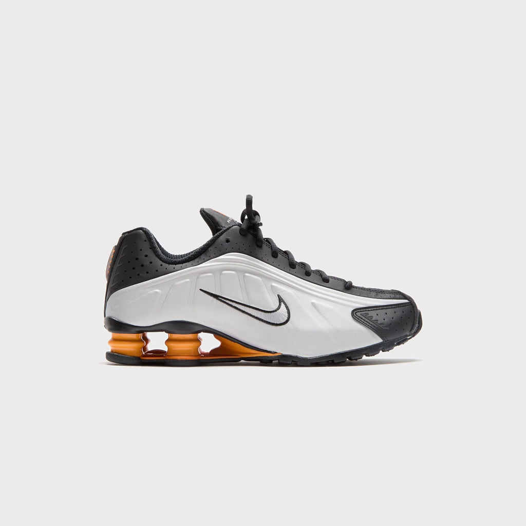 Nike Shox R4 - Black / Vast Grey / Bright Mandarin / Metallic Silver