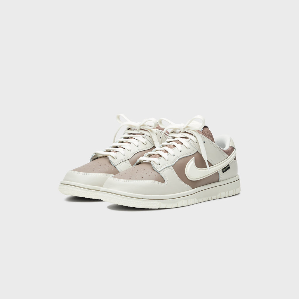 Nike Dunk Low GORE-TEX- Light Bone / Mink Brown / Sail