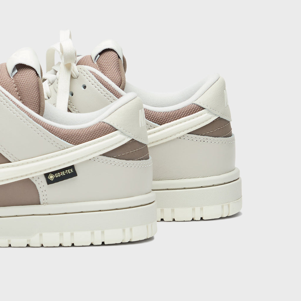 Nike Dunk Low GORE-TEX- Light Bone / Mink Brown / Sail