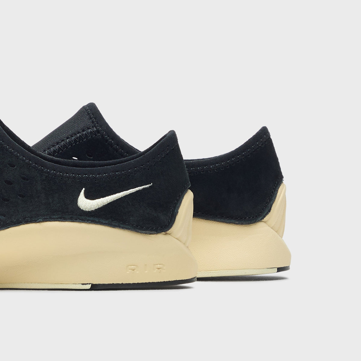 Nike WMNS Air Superfly Moc - Black / Muslin