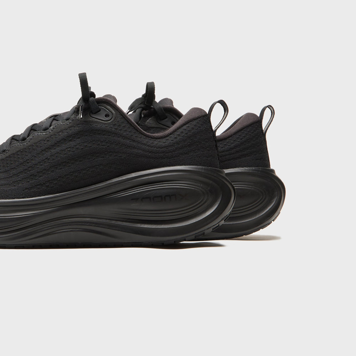 Nike Vomero Plus - Triple Black