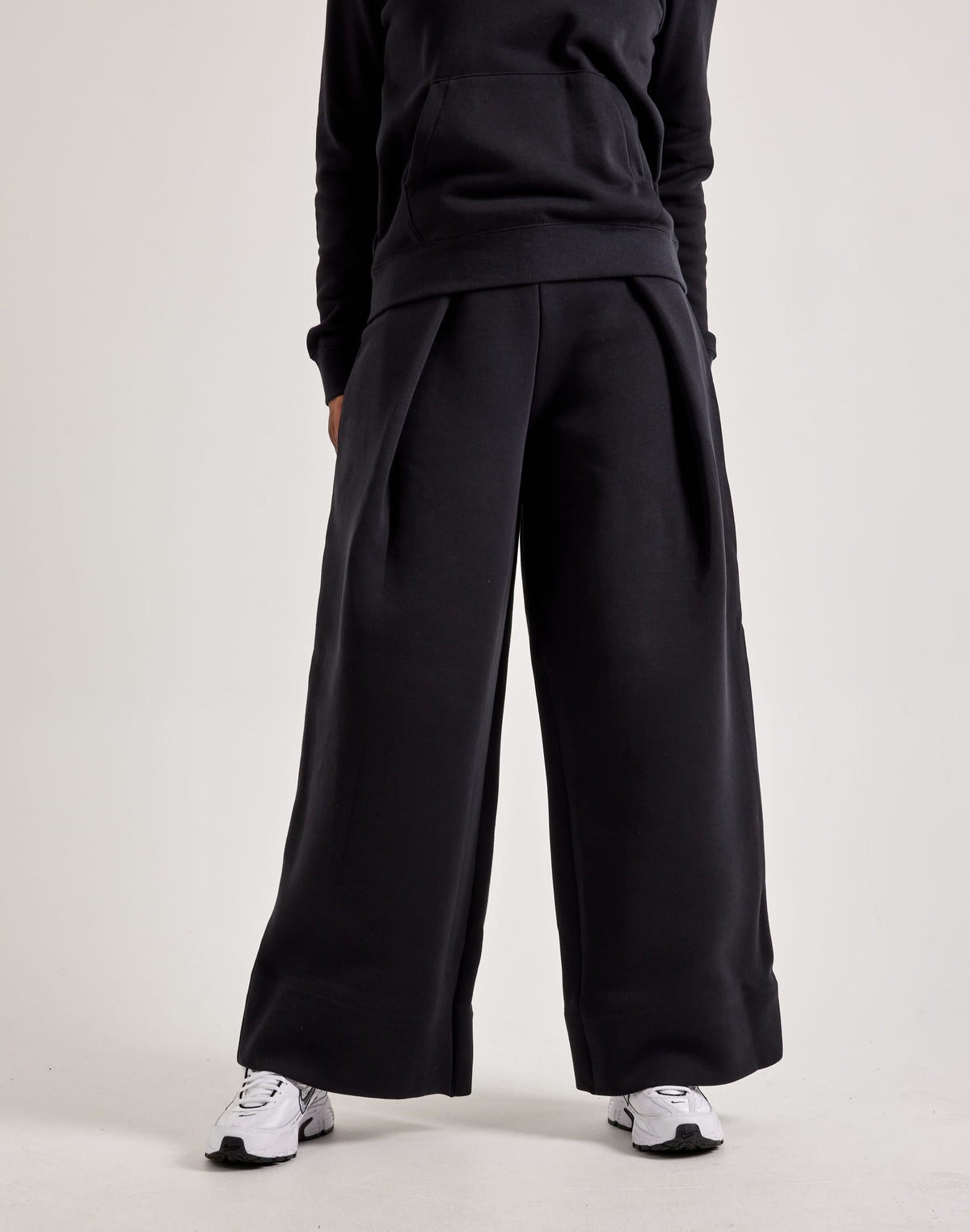 Nike Tech Fleece Pleated Pants