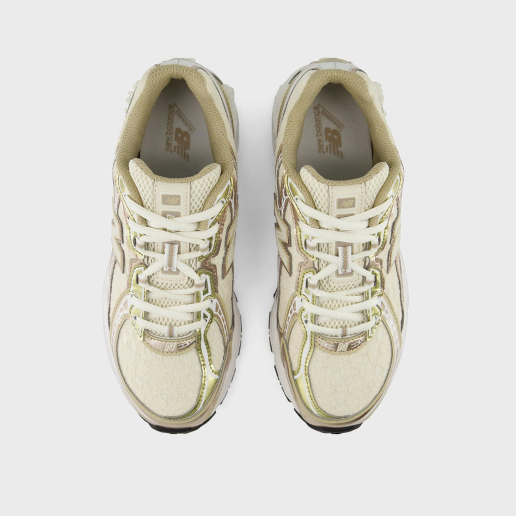 New Balance 740 - Sea Salt / Silver Metallic