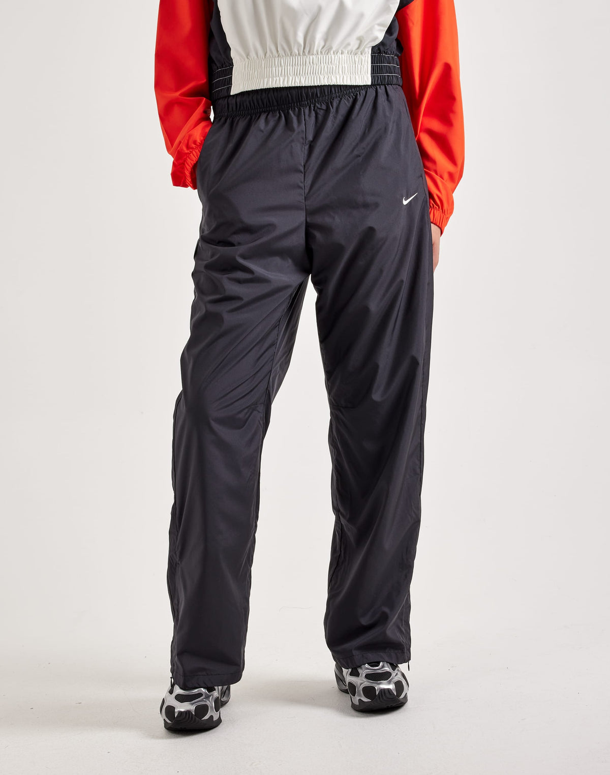 Nike Sportswear Classic Mid-Rise Open-Hem Pants