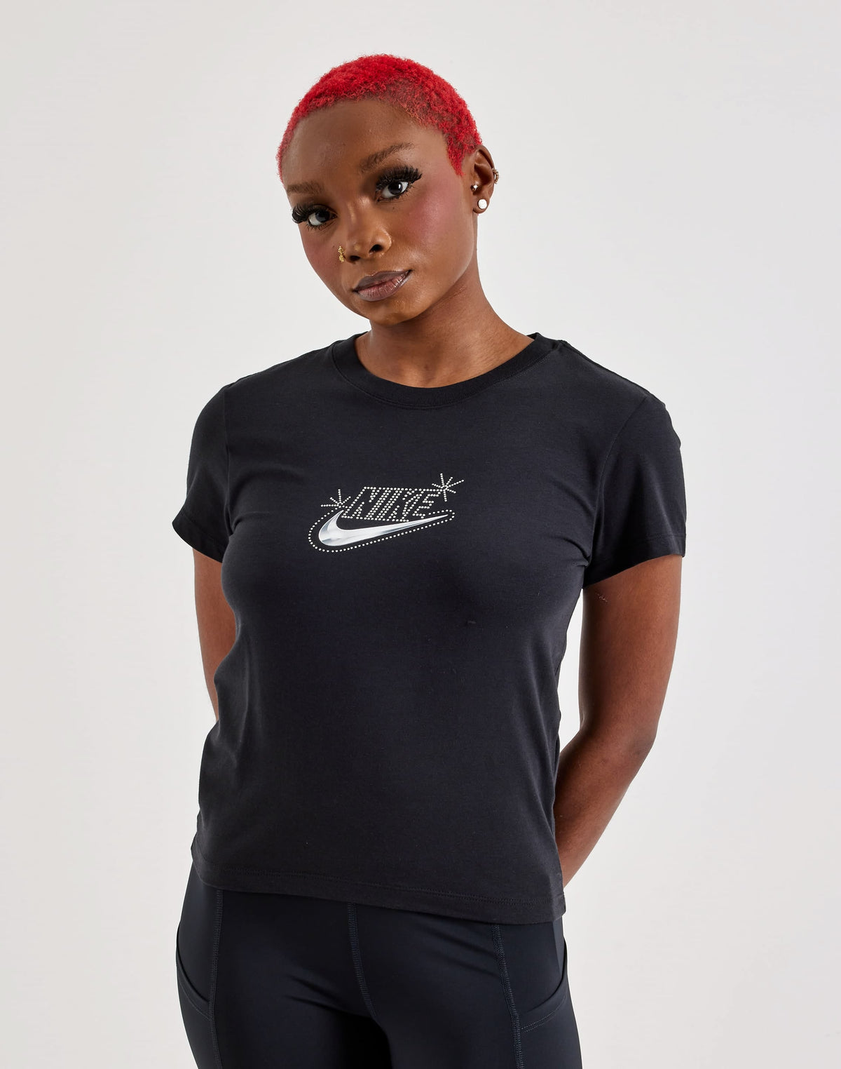 Nike Chill Knit Slim Cropped Tee