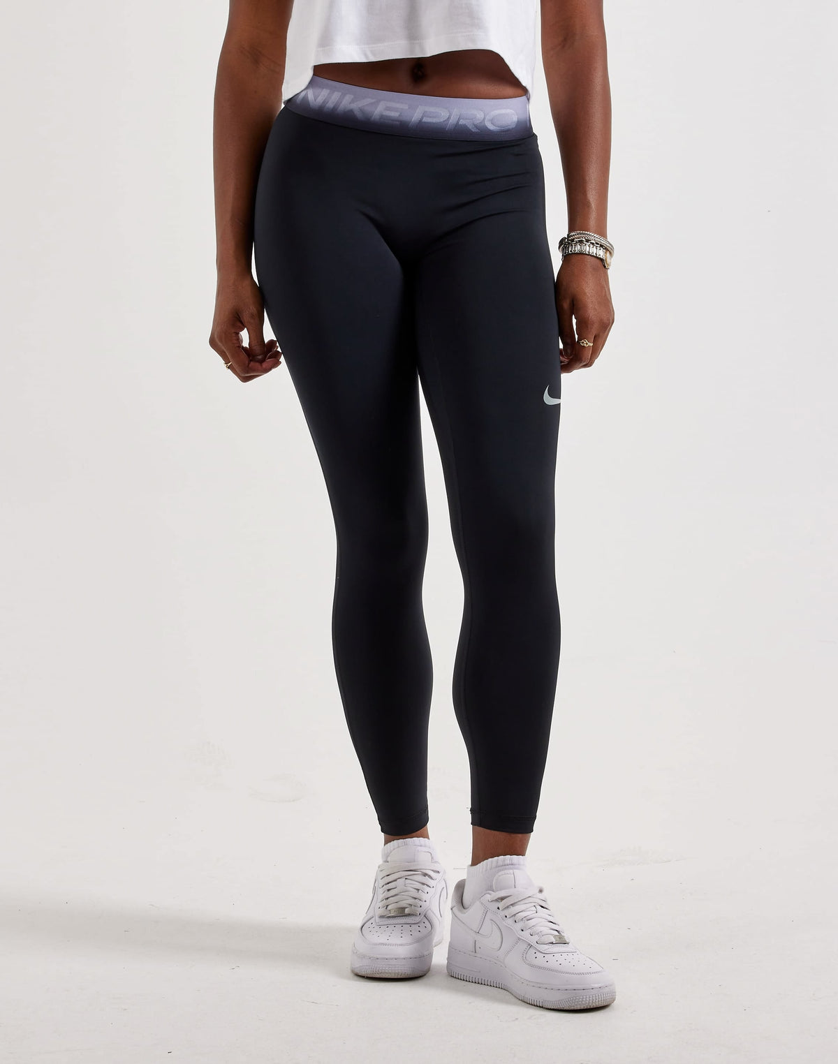 Nike Pro Mid-Rise 7/8 Leggings