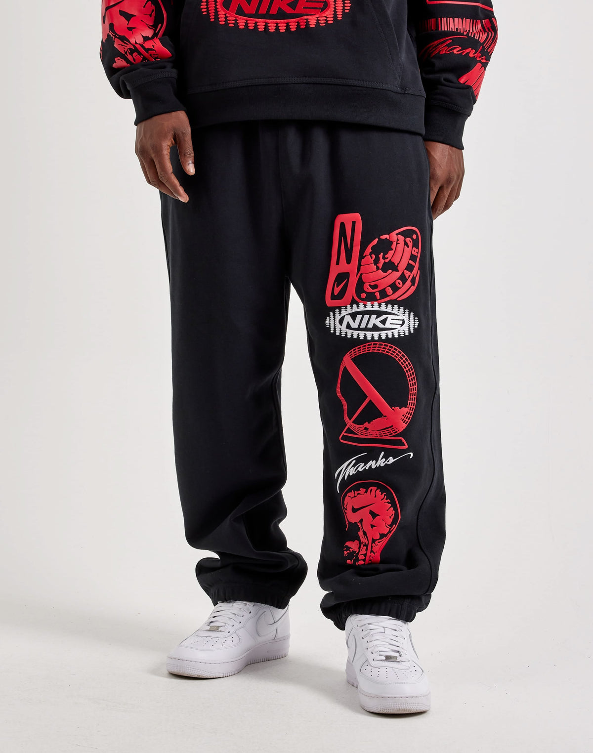 Nike Graphic Fleece Pants