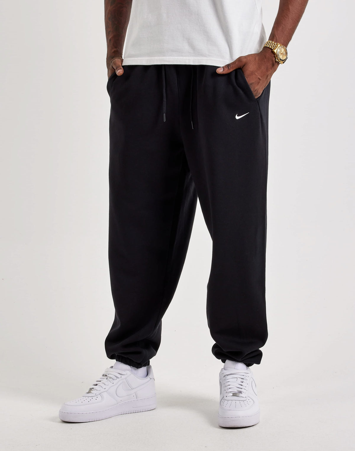 Nike Solo Fleece Cuffed Pants