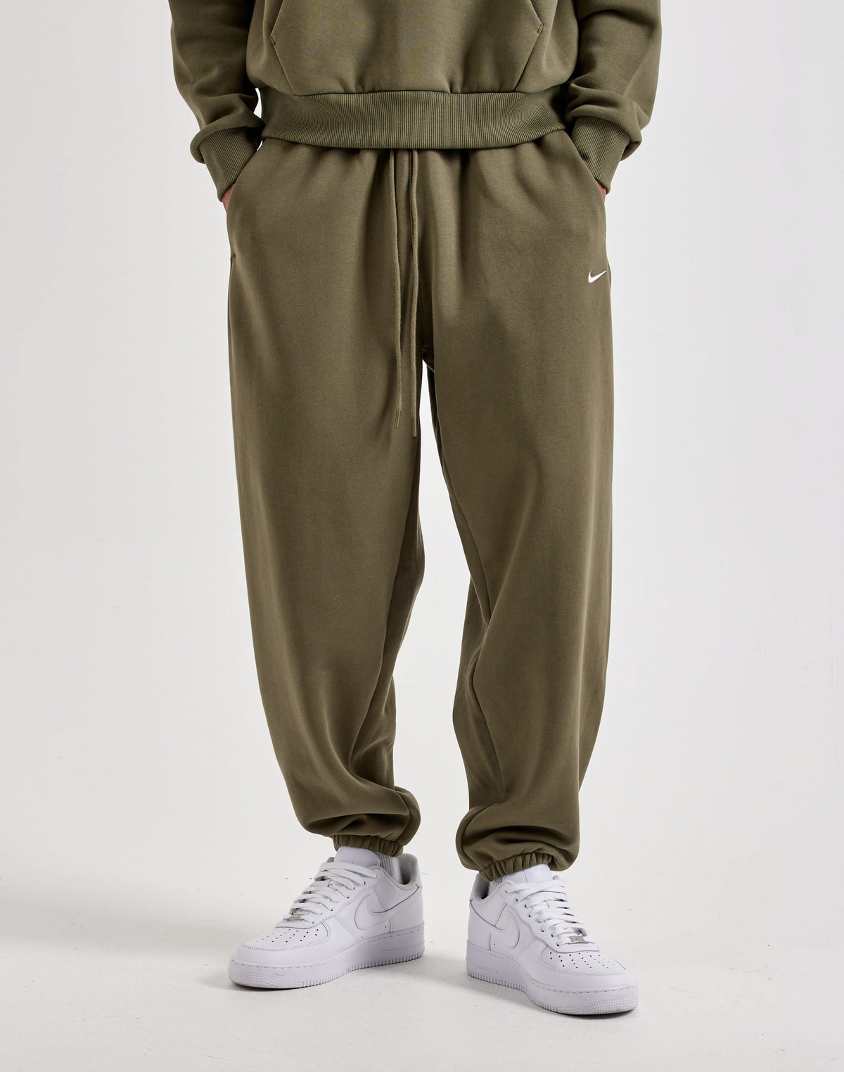 Nike Solo Fleece Cuffed Pants