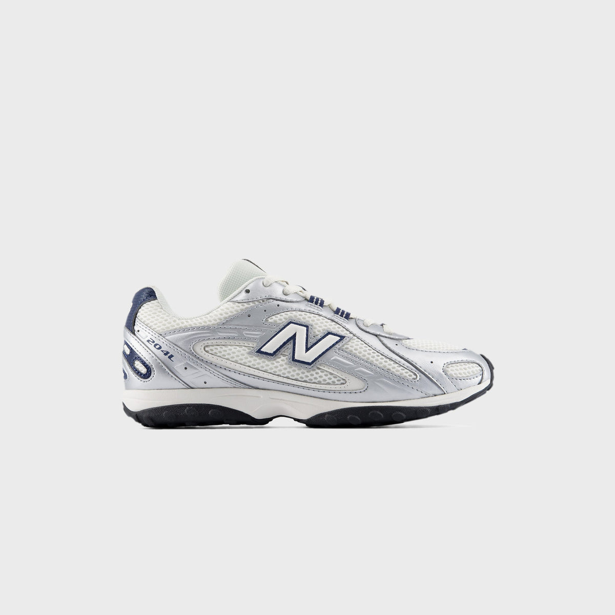 New Balance 204L - Sea Salt / Silver Metallic / NB Navy