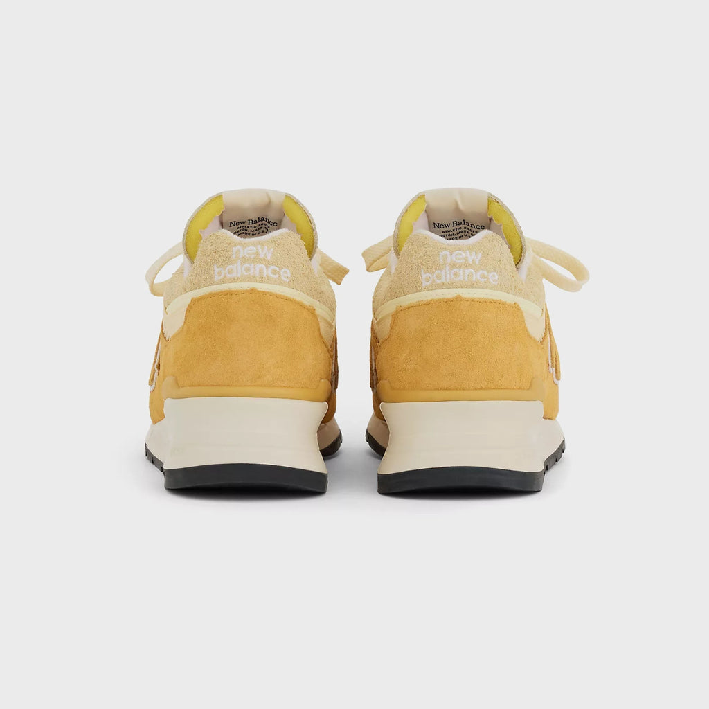 New Balance Made in USA 997 - Dried Apricot / Calcium / White